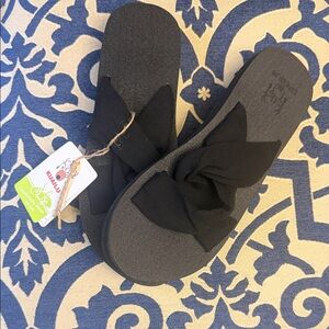 Elegant Black Sandals